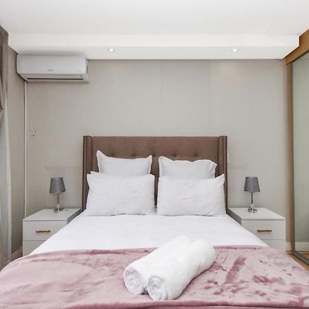 Hydro Park Residences In Sandton With Generator Johannesburg Kültér fotó